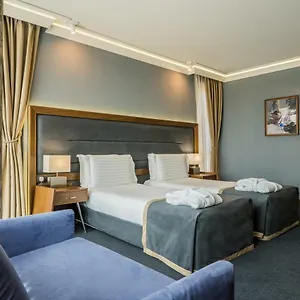 3* Hotel Budapest - Free Parking